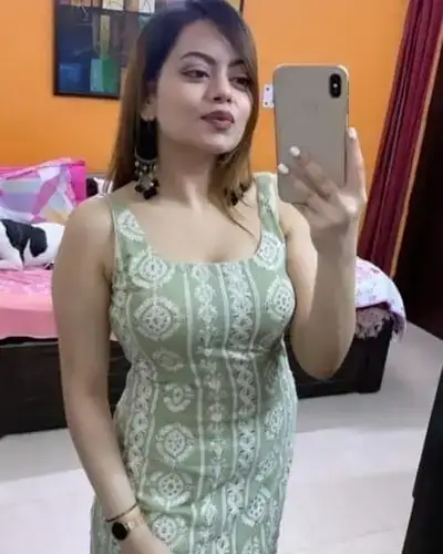 Call Girl in Pardi